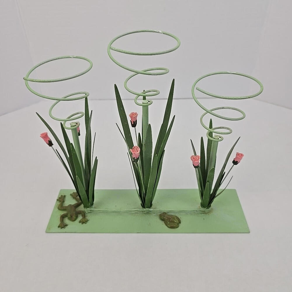 Vintage Air Plants Holders Display Planter Tillandsia Tole Metal Lily Pads Frogs